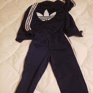 Adidas tracksuit-2T